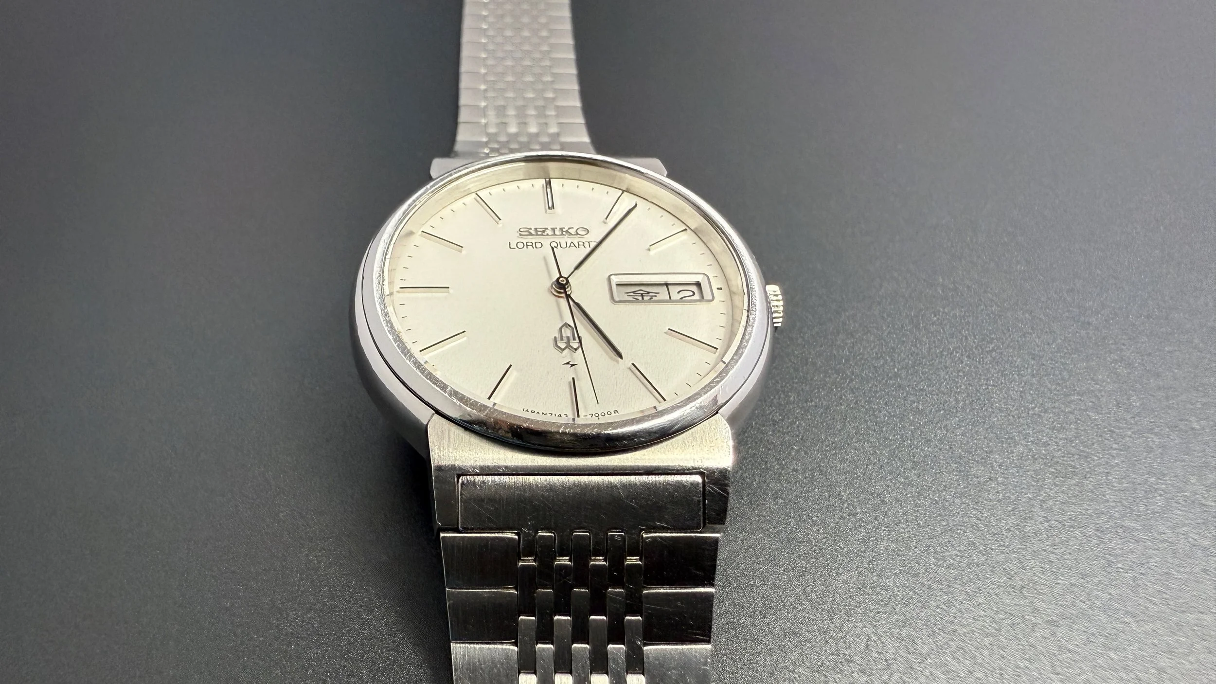 Seiko Quartz QZ 0922-8050 QMT055 — VintageSeikos.NL